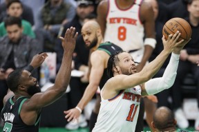 包含最后时刻胜出引爆全场！，塔图姆意外战胜澳大利亚队引发球迷热议的词条-开云体育